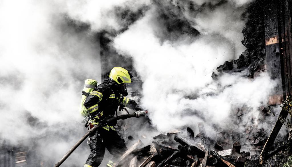 Na območju Kranjske Gore izbruhnil požar, za njim ostala velika škoda