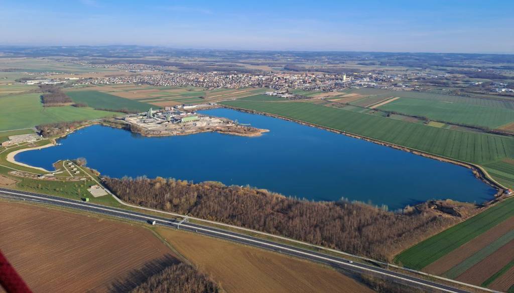 Za skoraj šest milijonov evrov vreden projekt ob Soboškem jezeru le ena ponudba, kdo želi graditi?