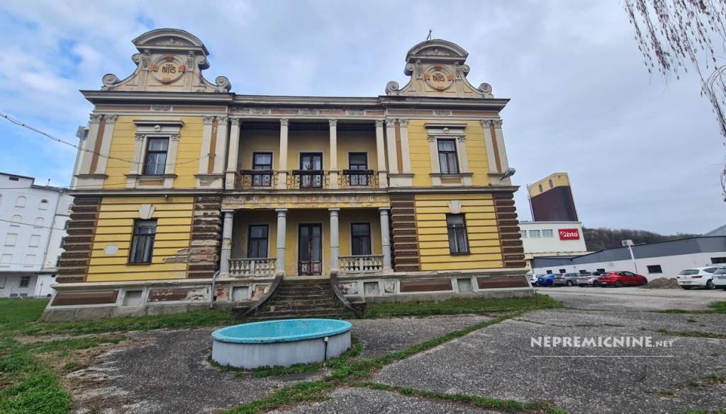 Brez naslova