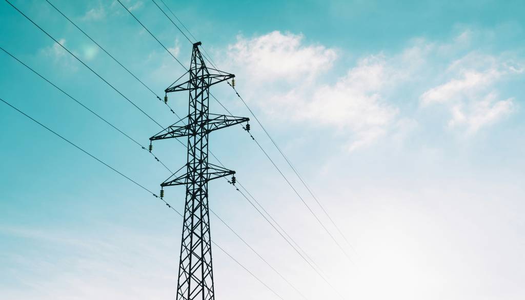 Začetek gradnje daljnovoda Murska Sobota-Lendava še vedno negotov, Elektro Maribor opozarja na dve ključni oviri