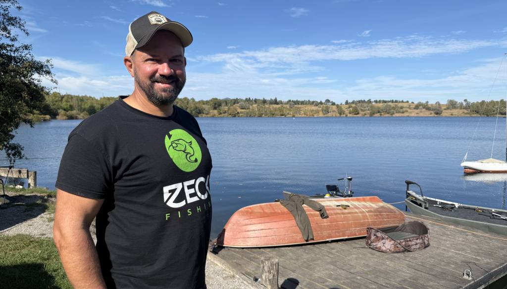 FOTO: Nemški ribič iz Kočevskega jezera rešil otroka: »Samo vrgel sem telefon in stekel«