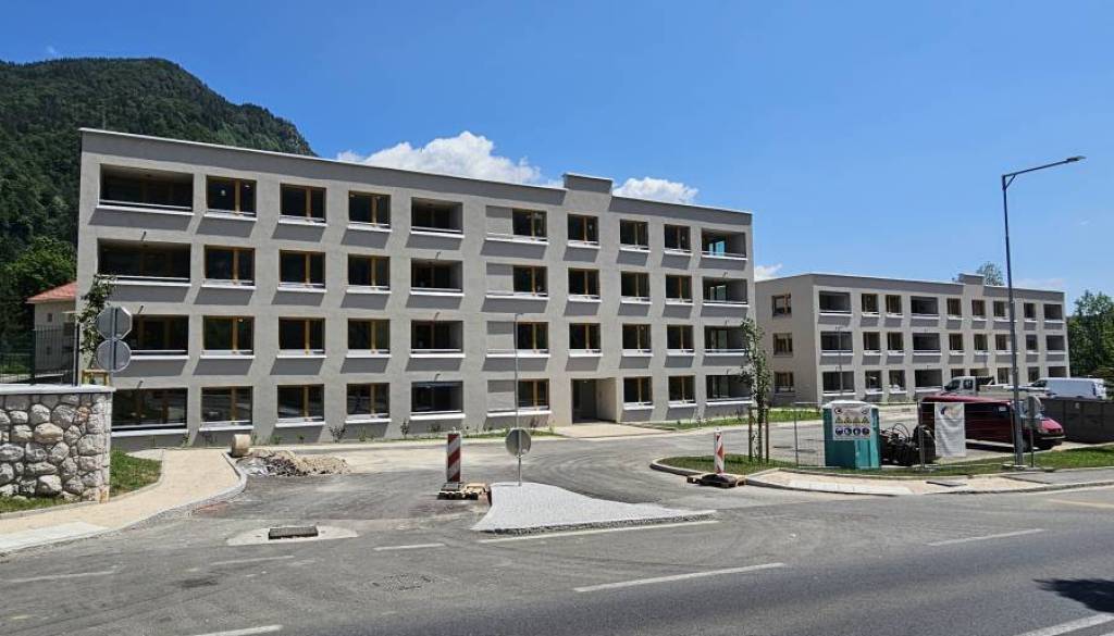 Na Jesenicah 46 novih najemnih stanovanj, a vselitev se odlaša