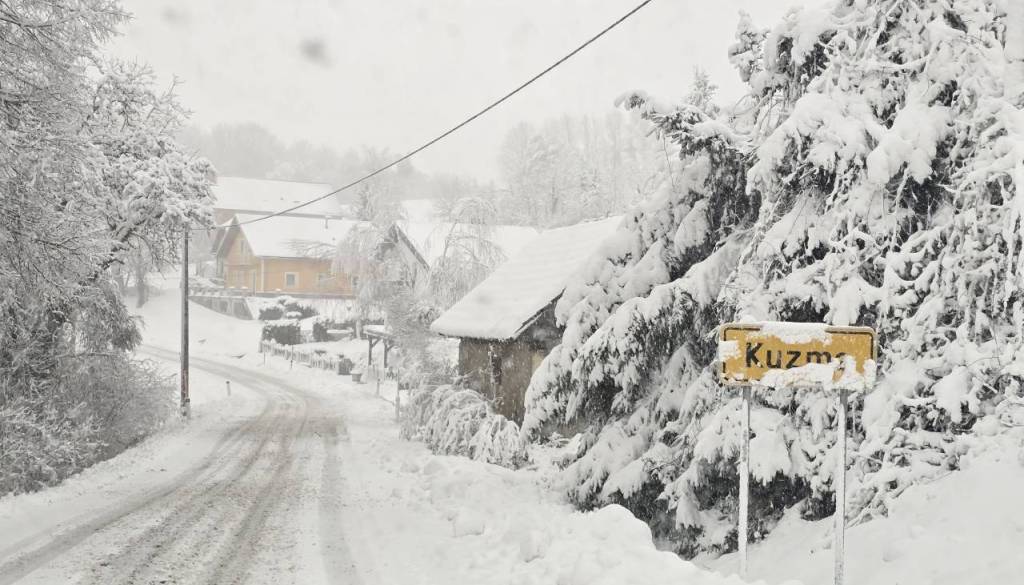 Prihaja zima, kakršne si ljubitelji snega ne želijo? Najnovejše oktobrske napovedi so se spremenile
