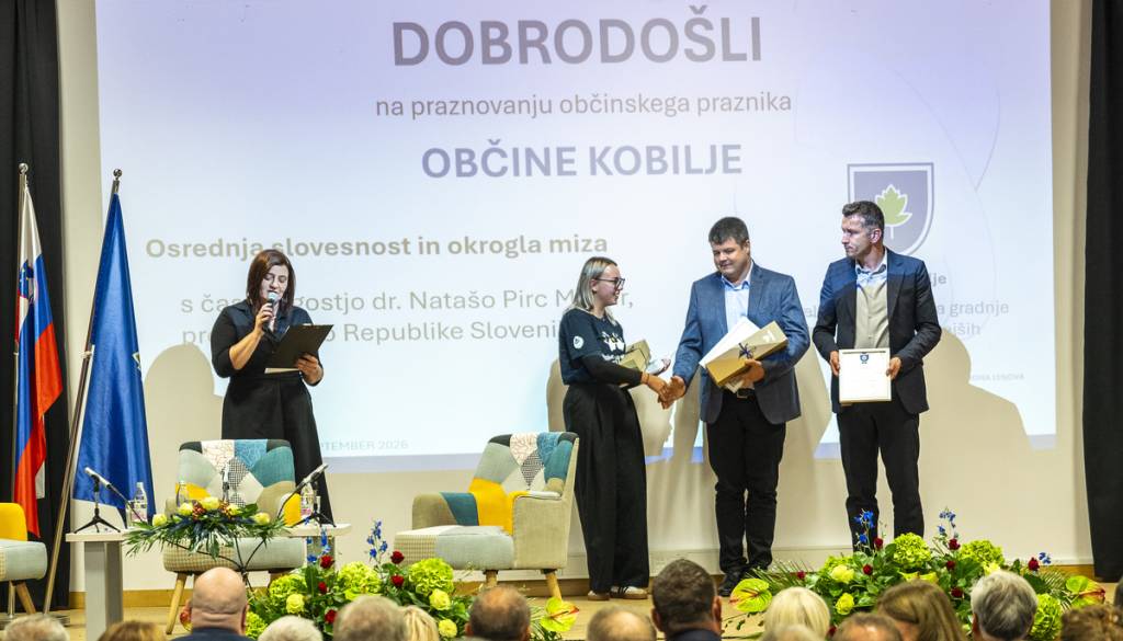 Mariborski študenti za svoje prostovoljno delo prejeli posebno priznanje
