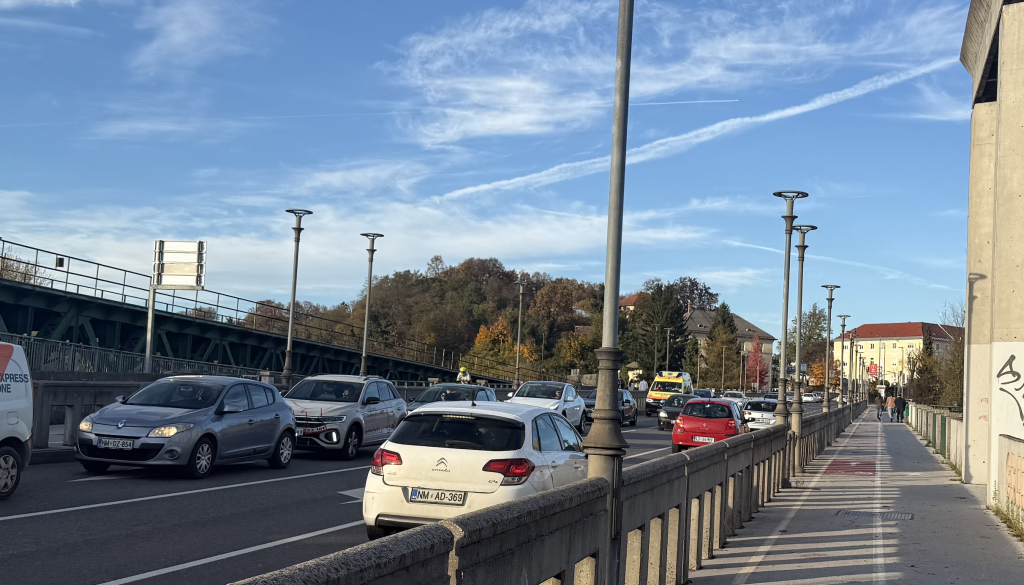 Novo mesto zaposluje daleč prek svojih meja. Od kod prihaja največ delavcev?