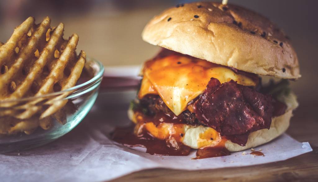Bralci ste izbrali! To je naj burger v Ljubljani