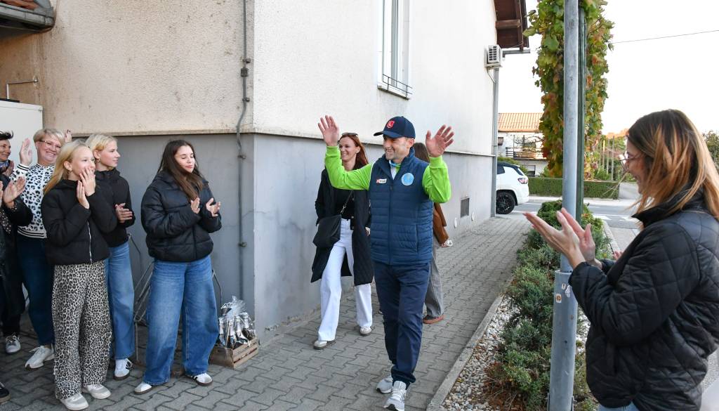FOTO in VIDEO: Svetovnega podprvaka Robija Markojo slovesno sprejeli v domačem Turnišču