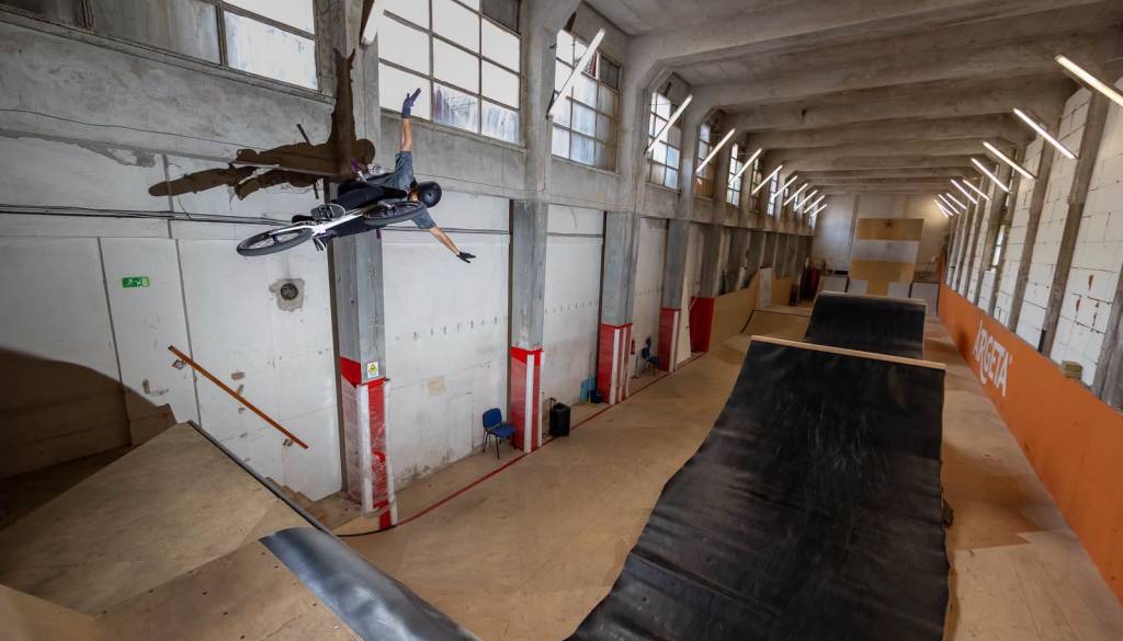 Tržiški BMX park s edino jamo s penastimi kockami zapira vrata