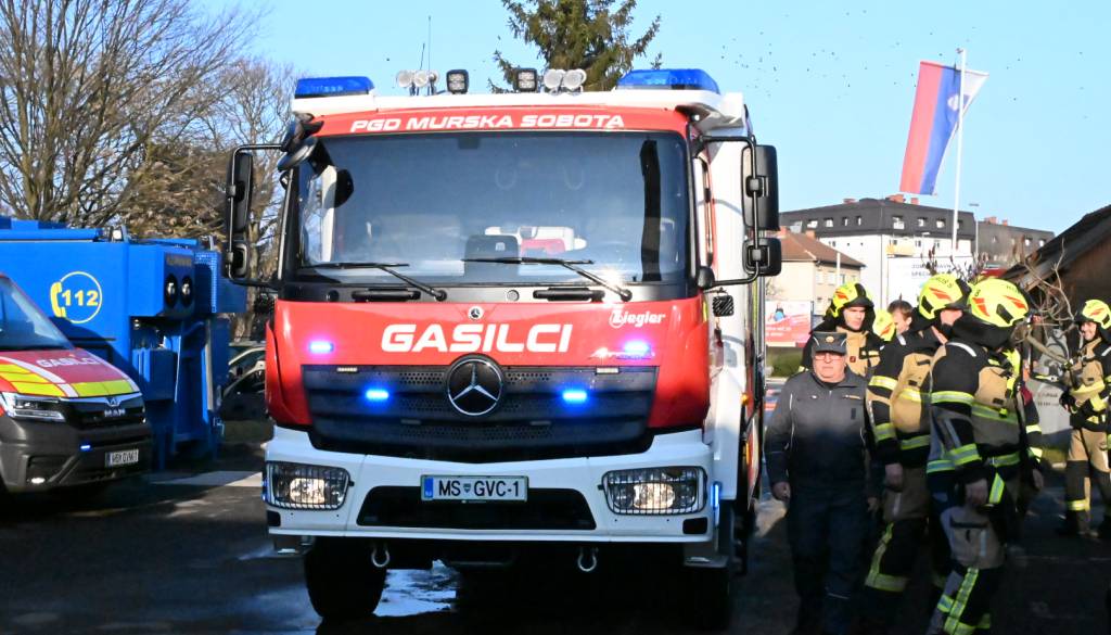 Preplah v Ljubljani: Stanovalci zaznali vonj po kloru, posredovali gasilci