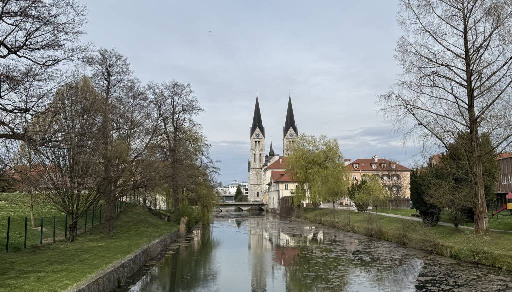 Za glavni del ureditve brega Rinže še brez izvajalca, edina ponudba presegla milijon evrov