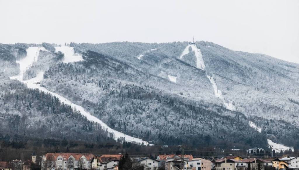 Meteorologi napovedujejo spust meje sneženja