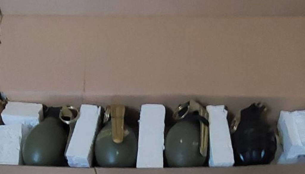 Pri 67-letnemu Štajercu odkrili štiri ročne bombe, posredovala specialna enota