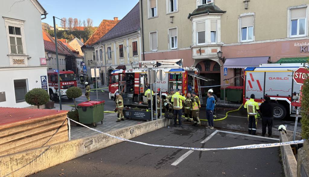 FOTO in VIDEO: Hude posledice nočnega požara na Ptuju, ena oseba življenjsko ogrožena