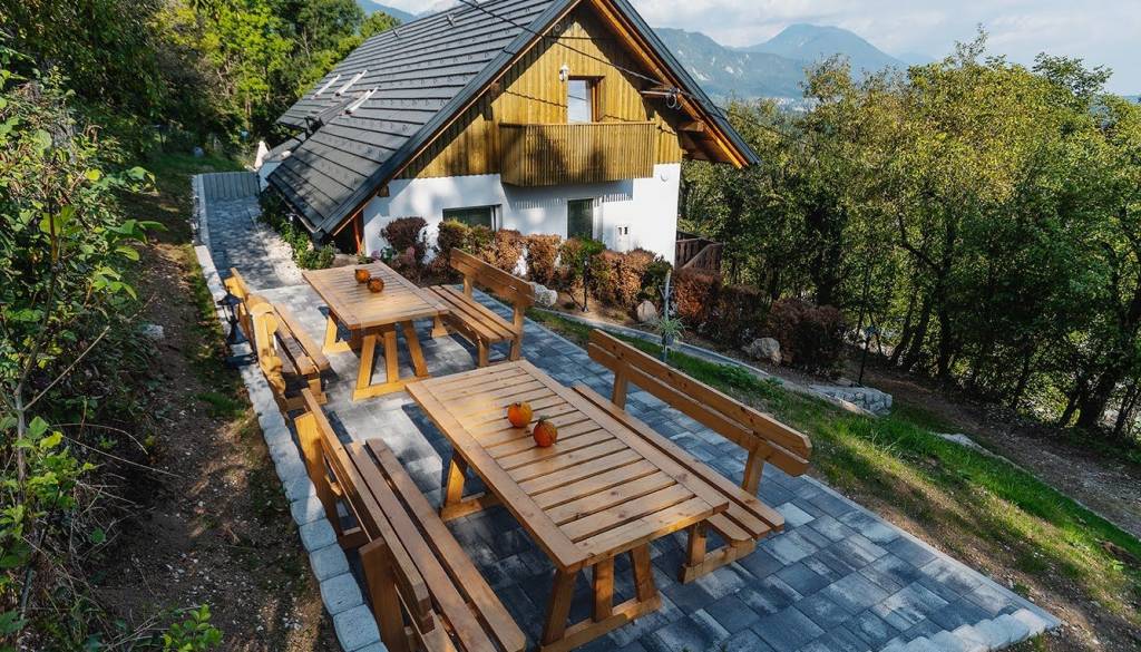 Na Bledu bi znova dovolili več apartmajev v stanovanjskih hišah