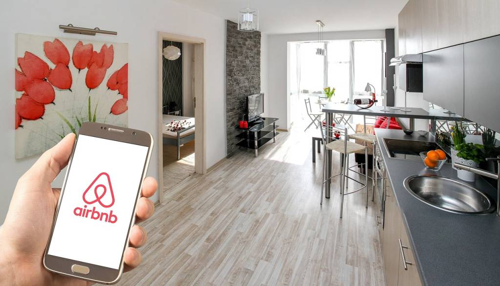 Plačujete čiščenje na Airbnbju? Po novem vam ne bo več treba opravljati teh del
