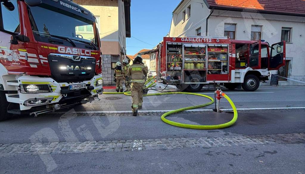 Dobra novica iz Ribnice: Restavracija Pr'Isanu po požaru znova odprla vrata, gasilcem se zahvaljujejo z brezplačnimi malicami