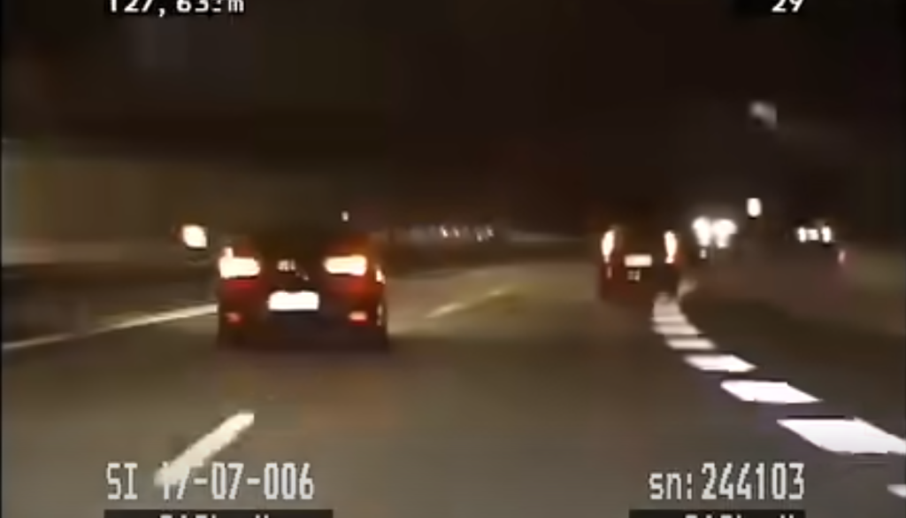VIDEO: Skoraj trikrat hitreje od dovoljene hitrosti:  Ljubljanska policija objavila posnetek divje vožnje voznika začetnika