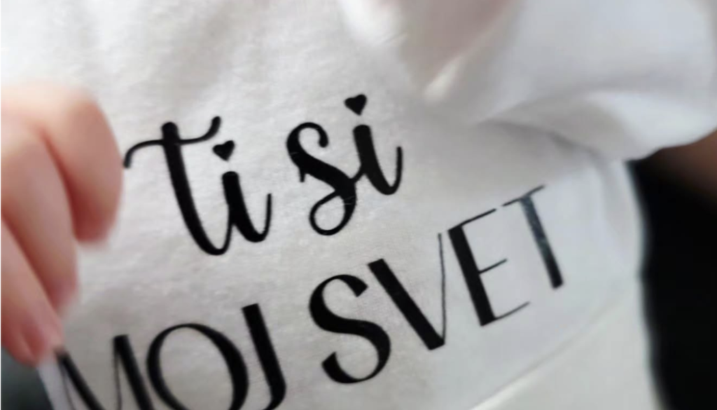 Nina Pušlar prvič pokazala sina