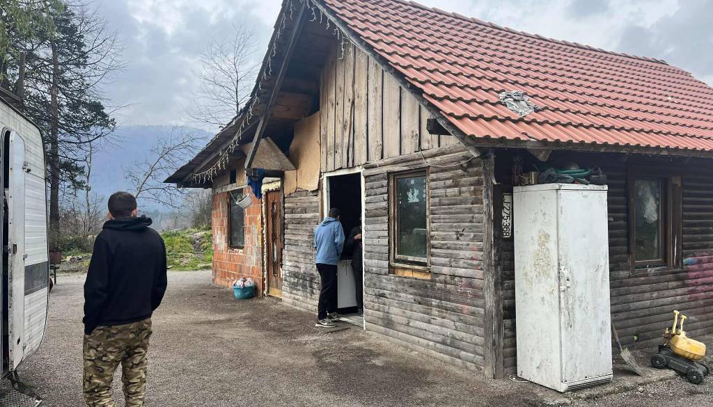 Korak bližje legalizaciji romskega naselja, občina že izbrala izvajalca