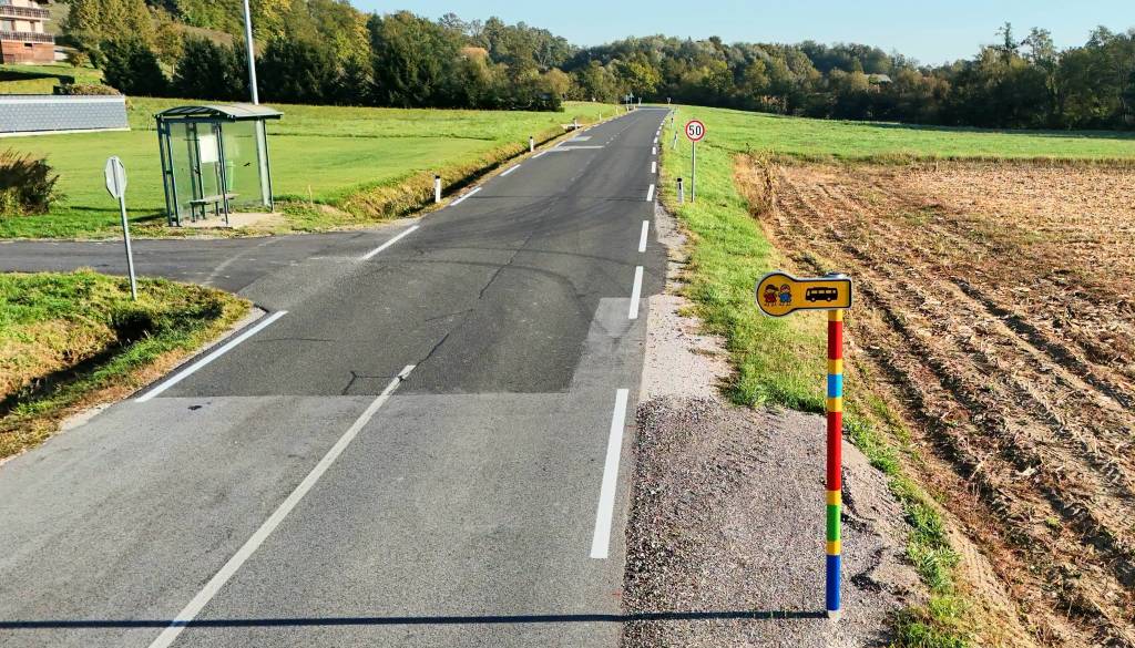 Na nevarnih odsekih v občini Videm uredili sedem čakališč za šolske prevoze