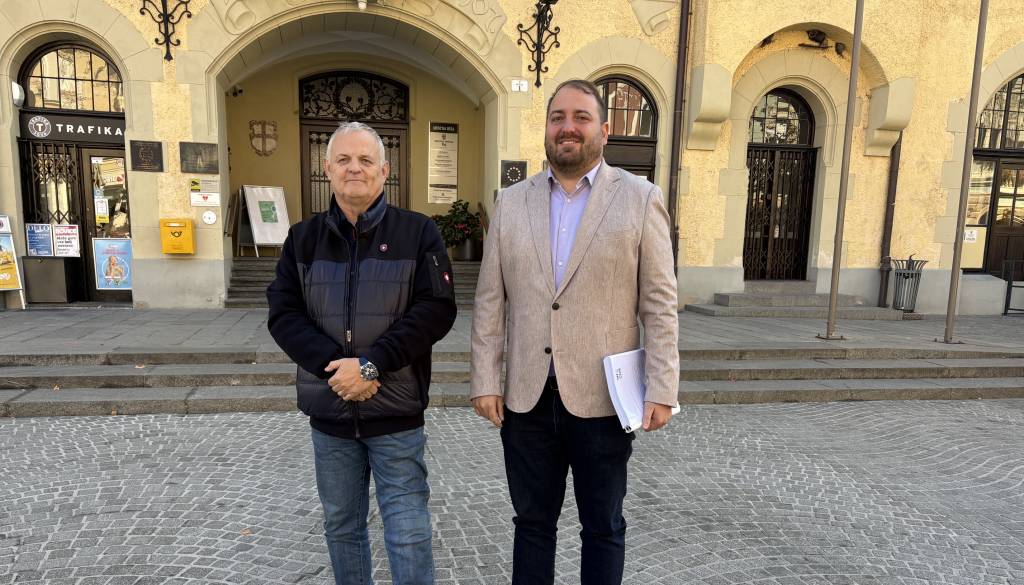 Kdo se s Čušem podaja na volitve? Razkrivamo vseh 29 imen na listi