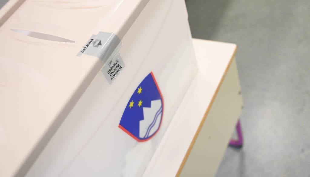 Koliko Slovencev je že glasovalo? Številke so precej drugačne kot na preteklih referendumih