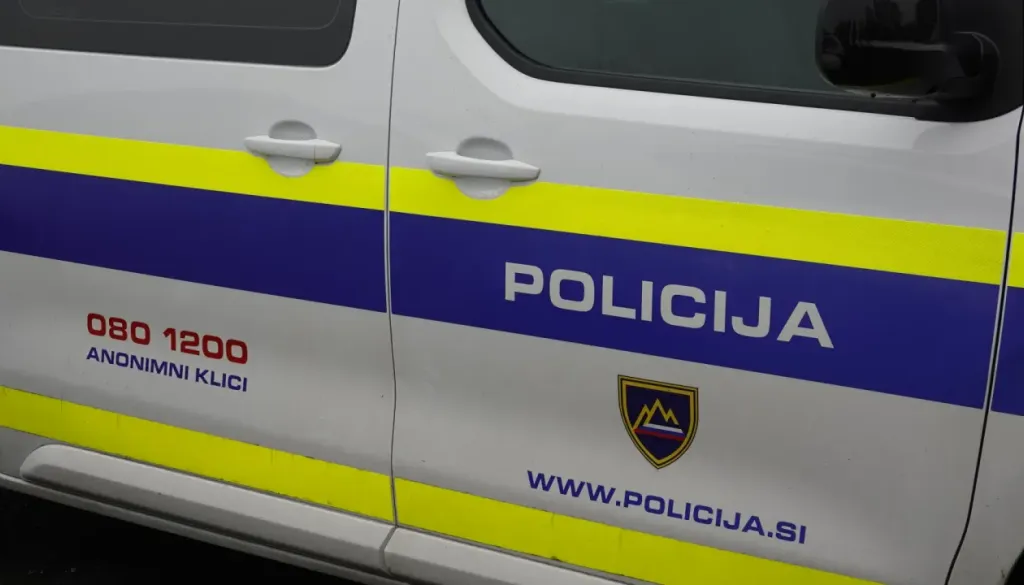 Policija