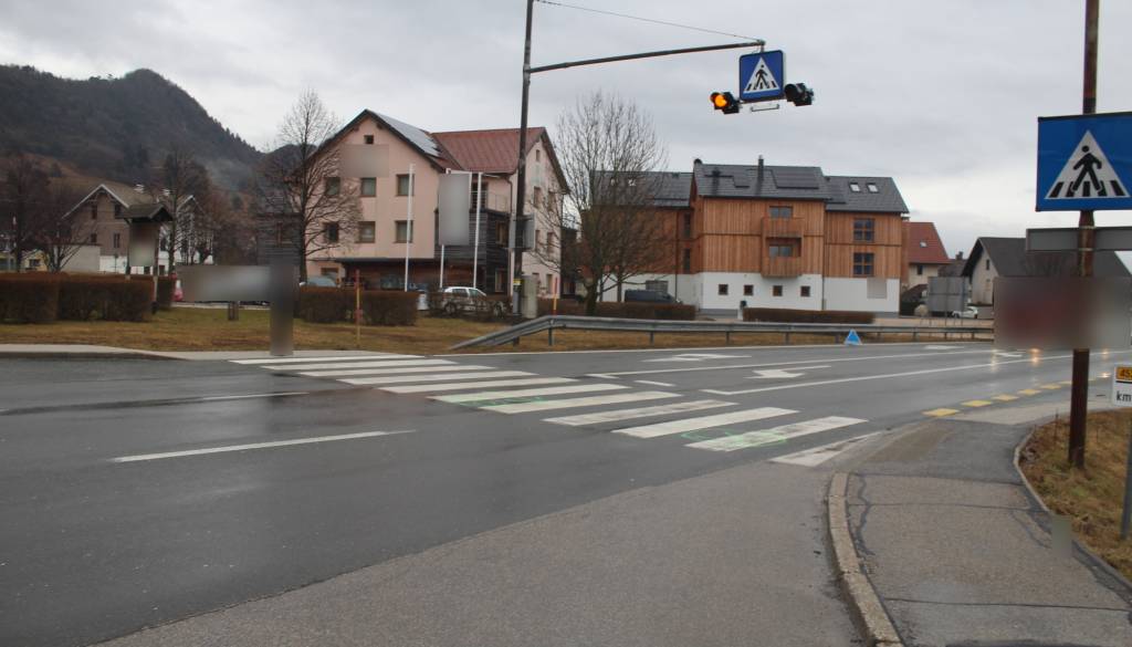 FOTO: Ste videli to gorenjsko nesrečo: Policija prosi, da jim pomagate najti povzročitelja