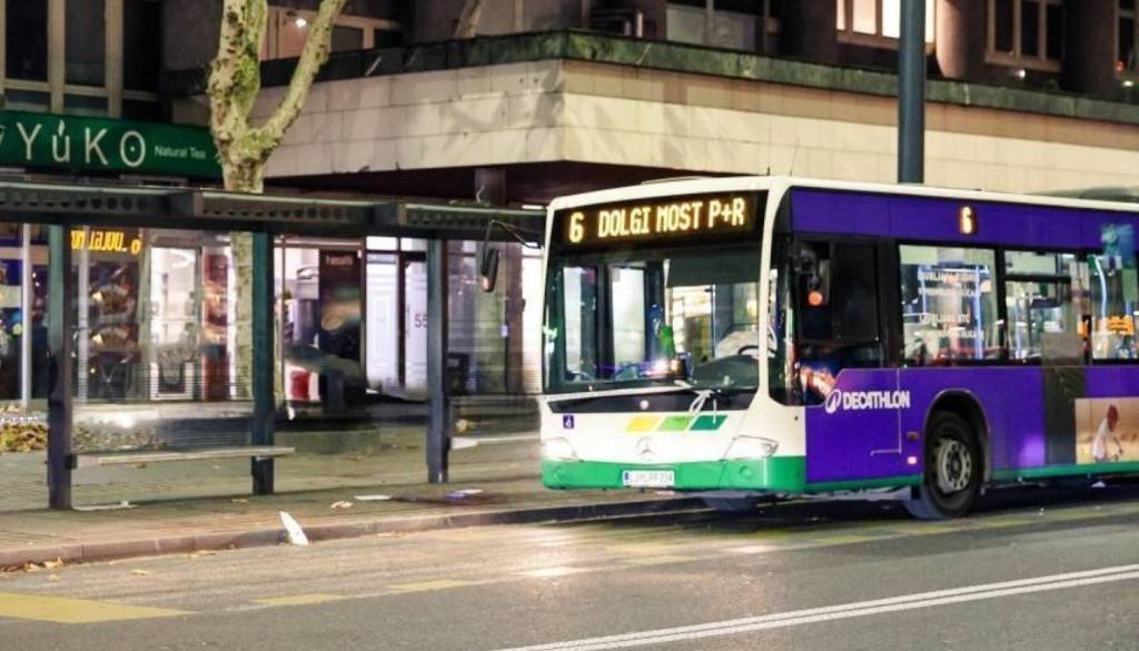 Parkirnine ponoči, avtobusa pa ni: Zakaj je Ljubljana po 22.30 za mnoge brez javnega prevoza