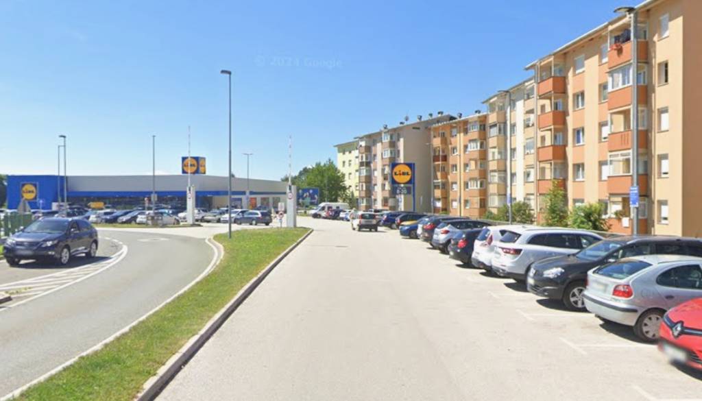 Kar so uredili v Tržiču, si želijo tudi v ljubljanskem Štepanjcu, kjer zaradi parkirišč vre