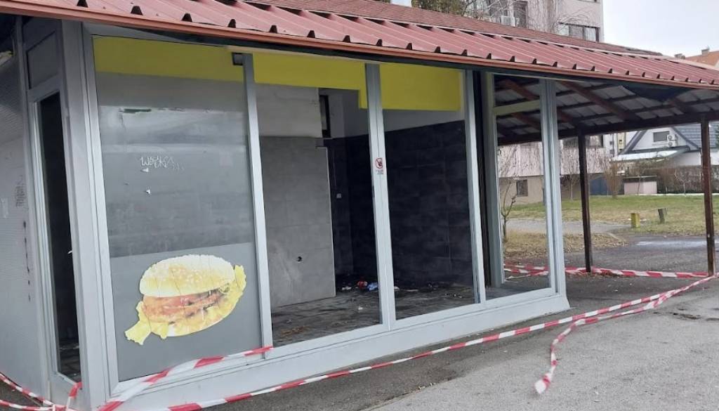 Kaj bo z zapuščenim kioskom na Teznu?