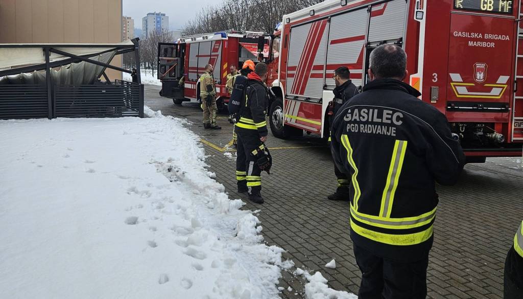 Dim v mariborskem trgovskem centru sprožil intervencijo: Kriva je bila mikrovalovna pečica