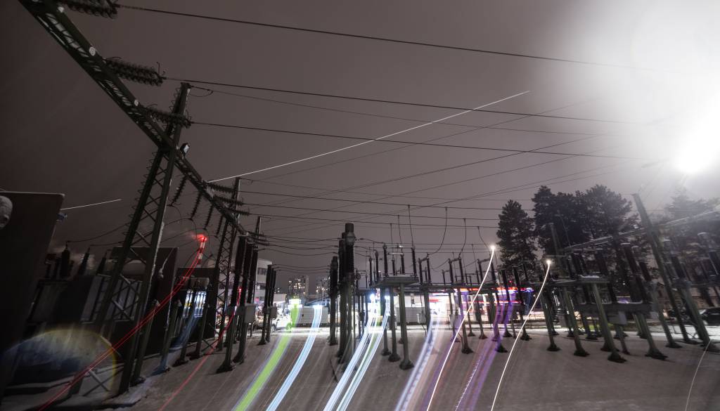 Severovzhod države skoraj popolnoma obnovil oskrbo z elektriko po snežni ujmi