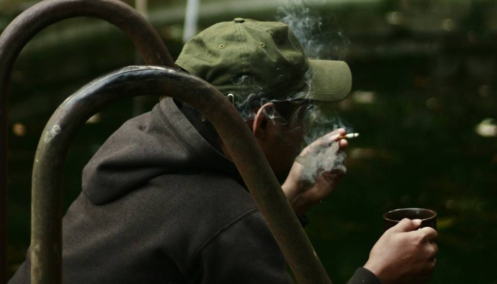 Prodajo alkohola in tobaka mladoletnim vzeli pod drobnogled