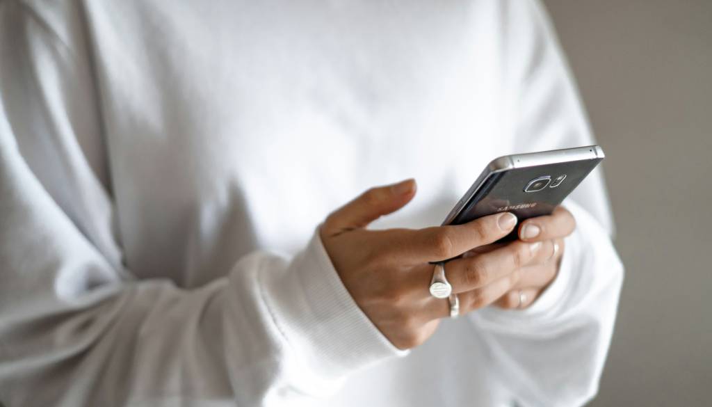 Mobilno omrežje ohromljeno, uporabniki po Sloveniji brez signala