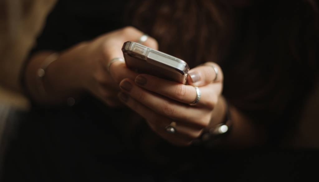 Obsežen izpad mobilnih storitev po vsej državi