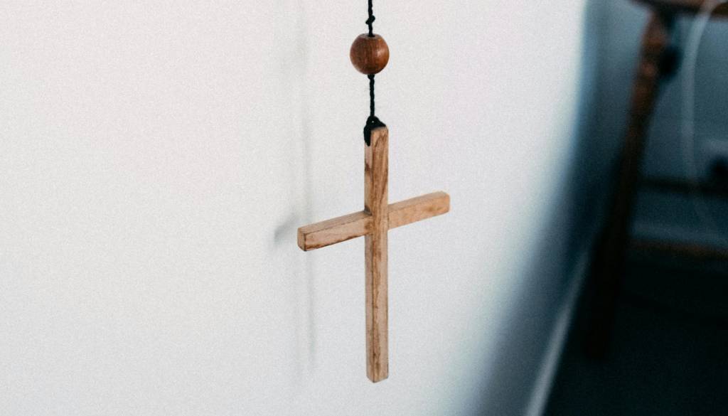 Redko zgodovinsko prekrivanje, februar 2026 v znamenju treh tradicij