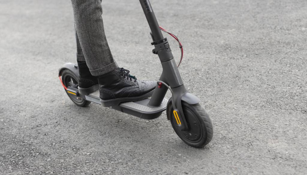 Nova pravila za e-skiroje stopajo v veljavo danes