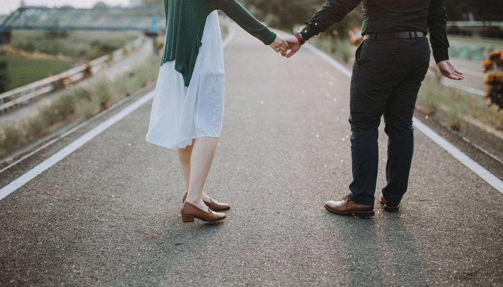 Planetarni vpliv razkriva, zakaj raki in levi vstopajo v globljo ljubezensko vez