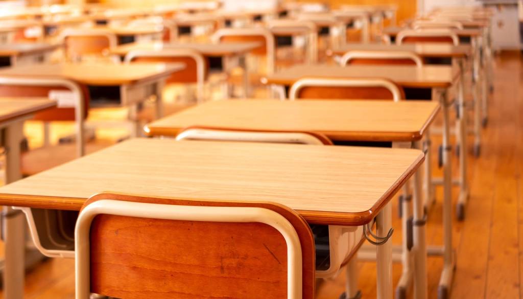 Sporne prakse? Na štajerski srednji šoli naj bi dijake kaznovali s sklecami
