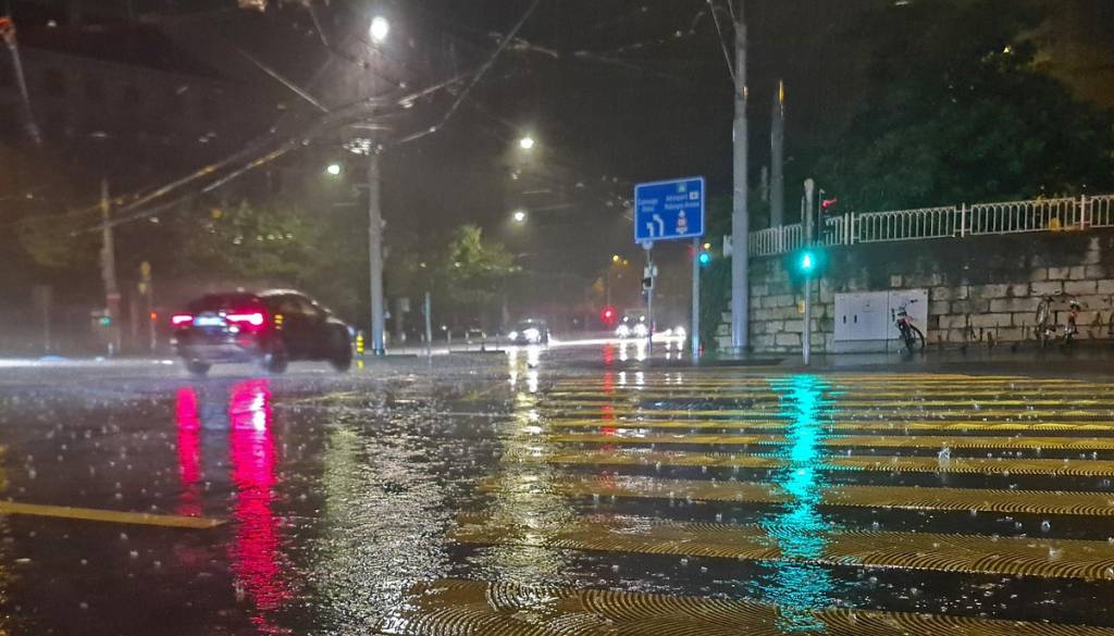 Zahod države prejel največ dežja, najdlje pa bodo padavine vztrajale prav na Dolenjskem