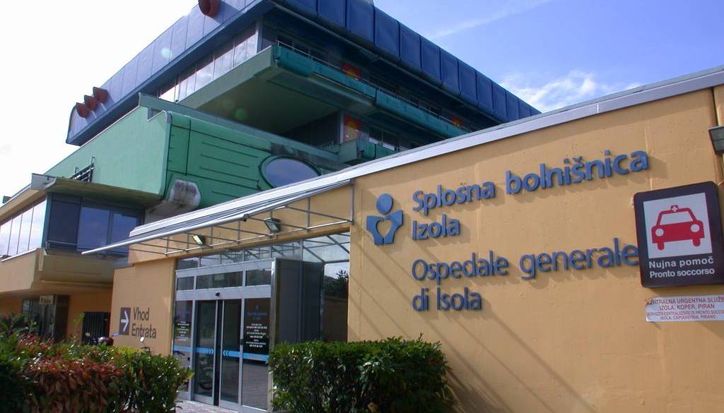 Ljubljančan zakuhal incident v izolski bolnišnici: Po odpustu ni hotel oditi