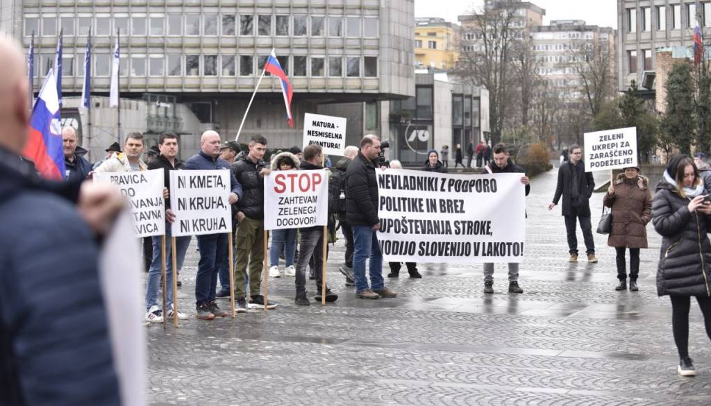 Po protestu pred DZ: No Čalušić popustila kmetom ali jih čaka nov spor?