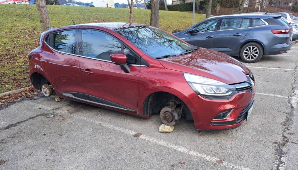 Ponoči izginjajo pnevmatike, policija potrdila tatvine tudi na Ptuju