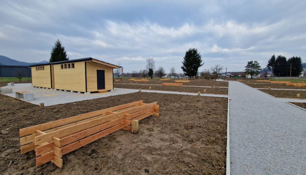  V Preski uredili 44 urbanih vrtičkov: občani jih lahko najamejo že letos