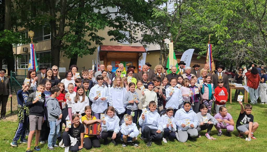 Učni čebelnjak Osnovni šoli Kamnica izbran za najboljšega v Sloveniji