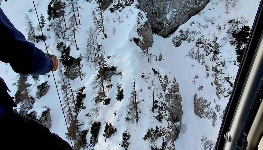 Tragično: Pogrešanega našli mrtvega na območju Begunjske Vrtače