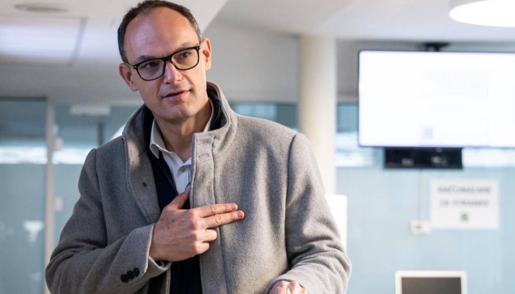 Po vsej državi potekajo volitve v državni zbor, nekateri prvaki strank že oddali glas