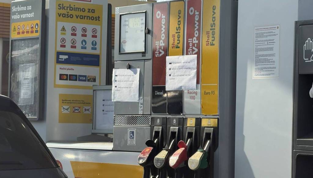 Začela se je začasna omejitev točenja goriva