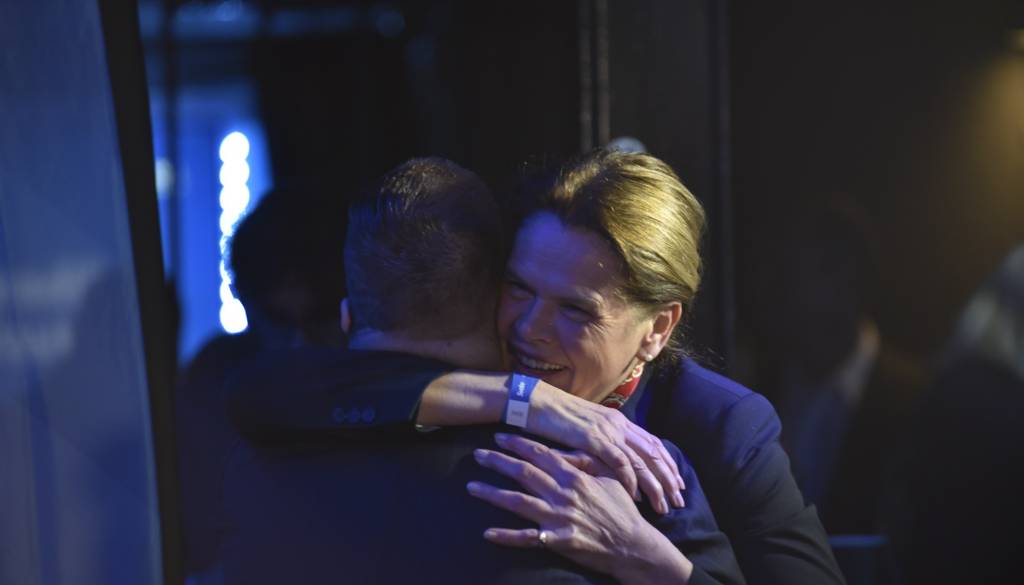 FOTO in VIDEO: Prvi utrinki iz štaba Gibanja Svoboda, kako pričakujejo rezultate, kdo je prišel?